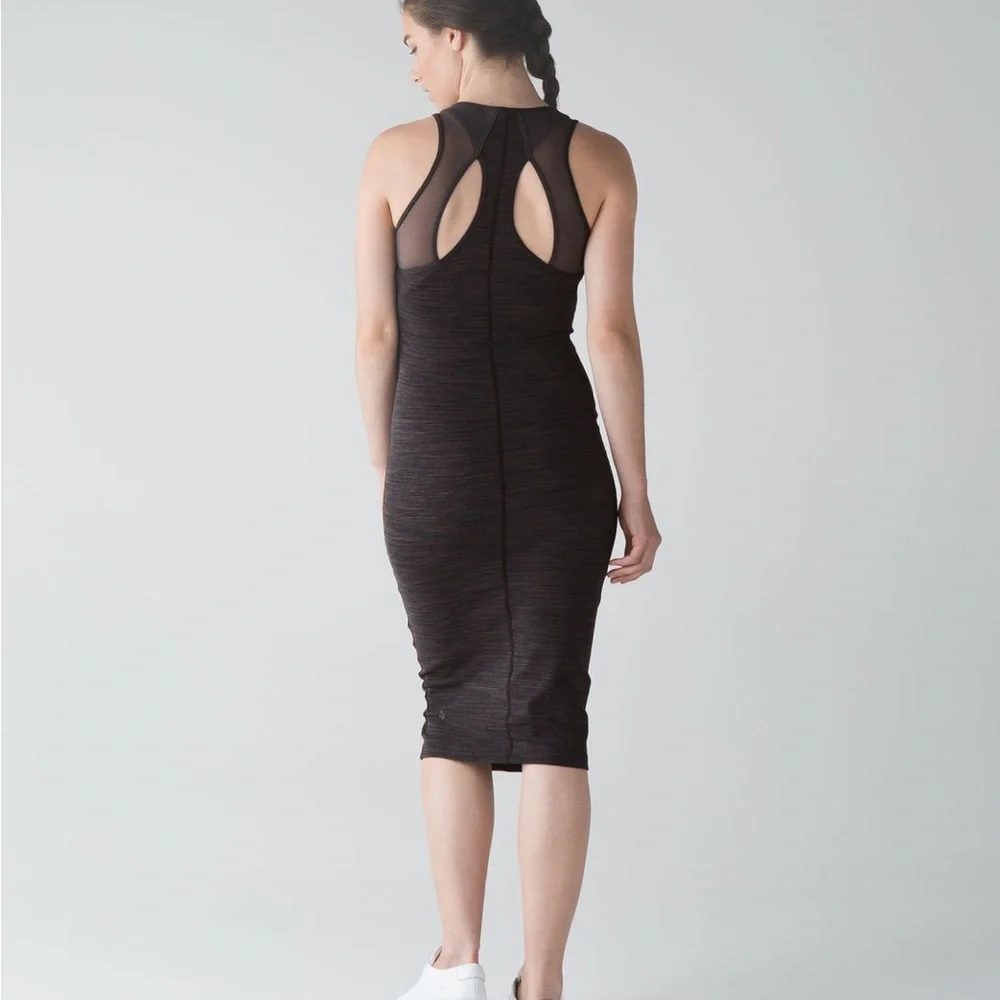 RARE Lululemon Globetrotter Dress 8 wee are from space LUON